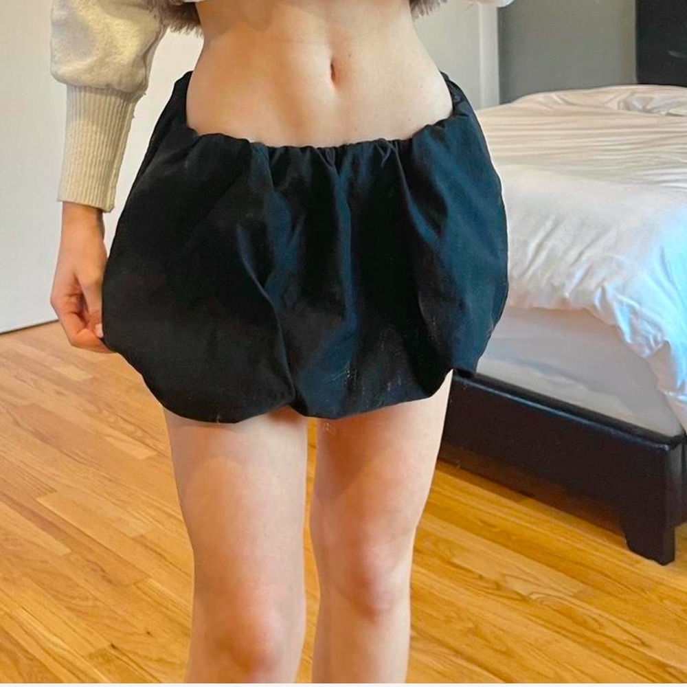 ZARA Black Bubble Balloon Skirt